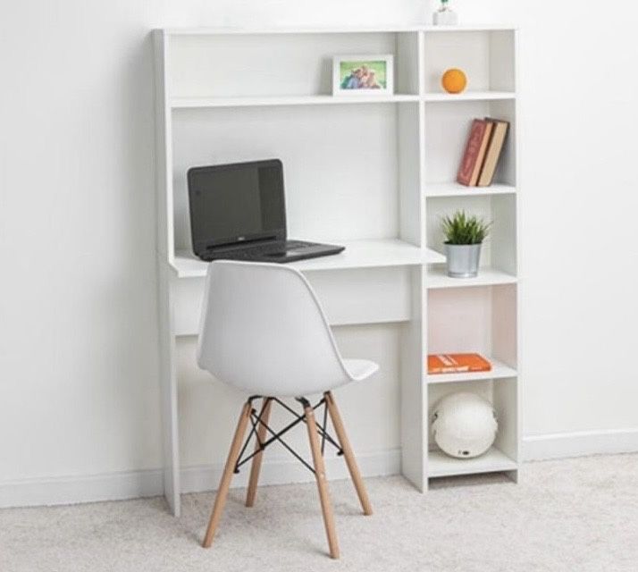 ПРОДАЕТСЯ компьютерный стол