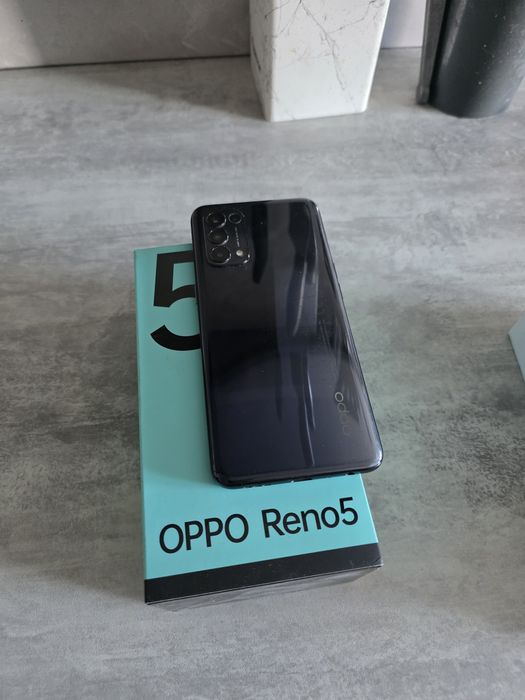 Oppo Reno5  в отличном состоянии