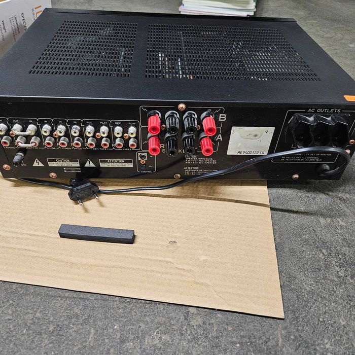 Продавам усилвател PIONEER A 501 R цена 70 евро