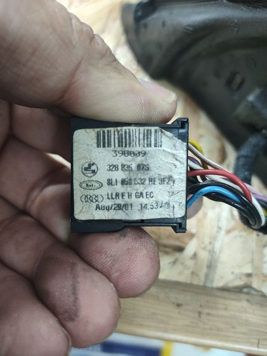 Дясно голямо огледало за Ауди а3 8L