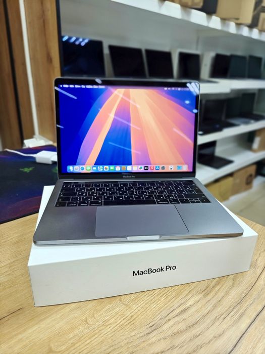 MacBook Pro TouchBar | Core i5 | 256гб | Оперативная память 8гб Apple