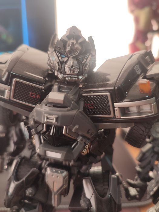 Transformers masterpiece mpm06 Ironhide weapon master