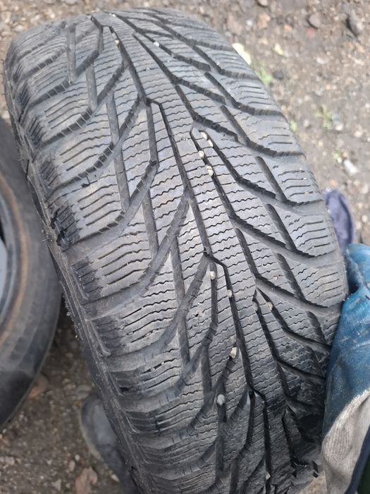 Vand 1 anvelopa 185 60 15 petlas de iarna ca nou dot 2023