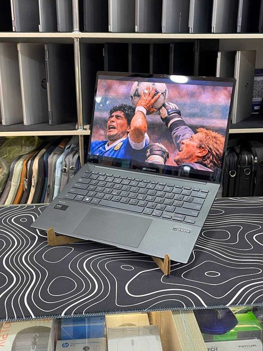 Asus Zenbook  UX3405 ultra 5 125H/8/512/14' OLED FHD Touchscreen