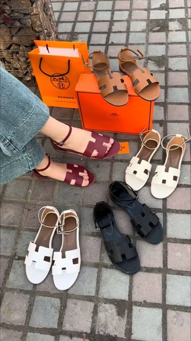 Летние босоножки Hermes