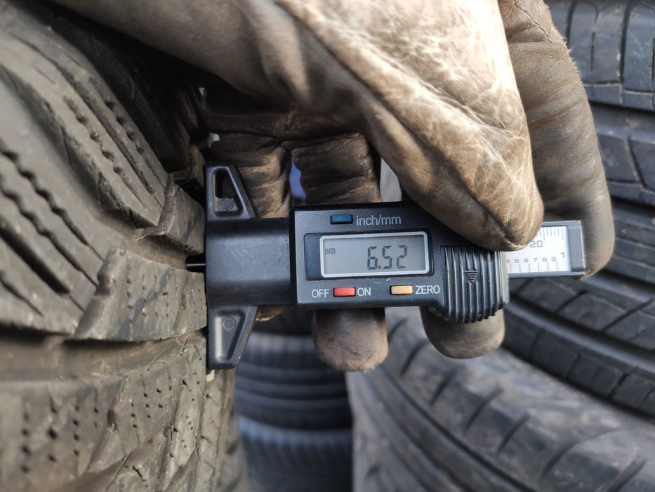 2бр Зимни гуми 195 65 15 - Continental