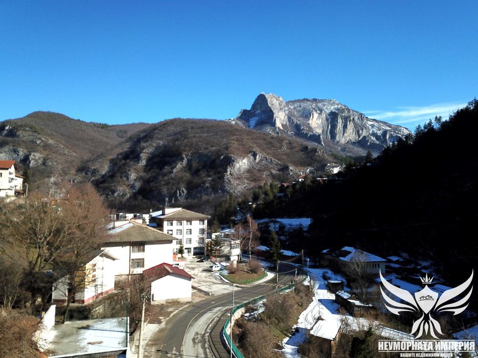 Продавам помещение, магазин, заведение 147кв. в гр.Лъки, обл.Пловдив