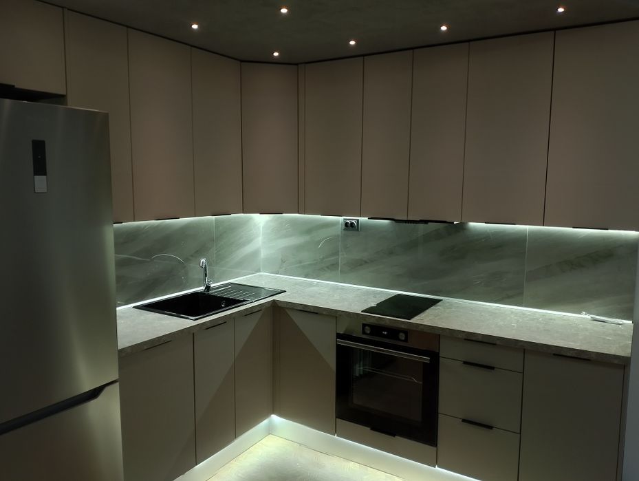 Продава се Тристаен апартамент в Плевен, Идеален център - 66 кв.м за 1894 €/кв.м - Снимка #5