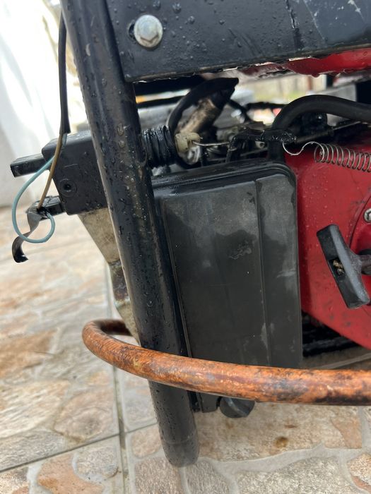 Продавам бензиново-газов генератор 3.5kw