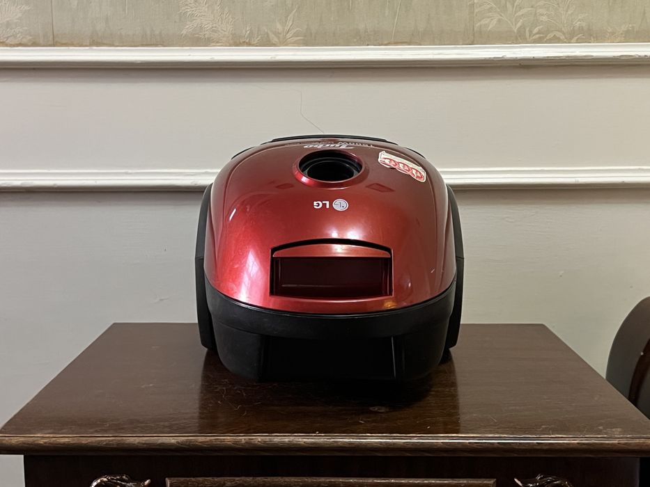 Пылесос LG V-C3E52SD