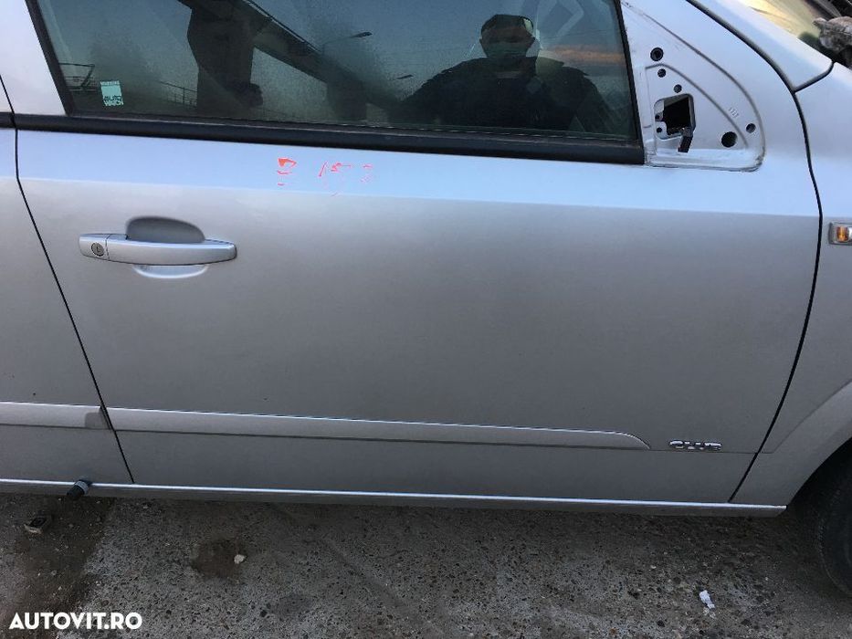 Usa / Portiera Portiere Dreapta Fata Opel Astra H 2005-2010 cod culoare Z2AU