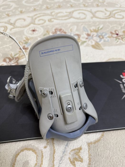 Сноуборд с ботинками