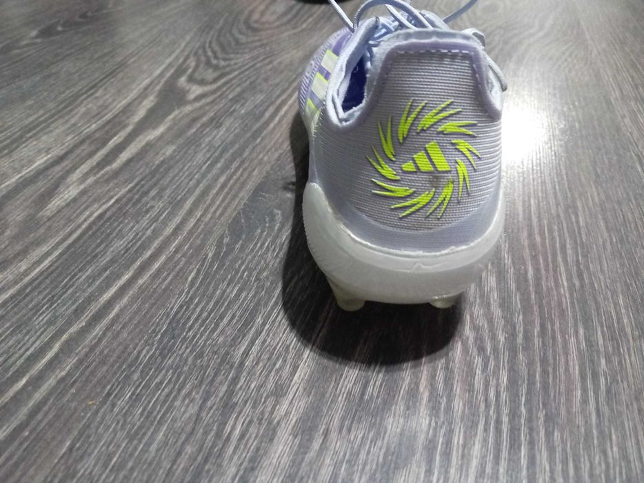 Ghete fotbal F50 sparkfusion elite