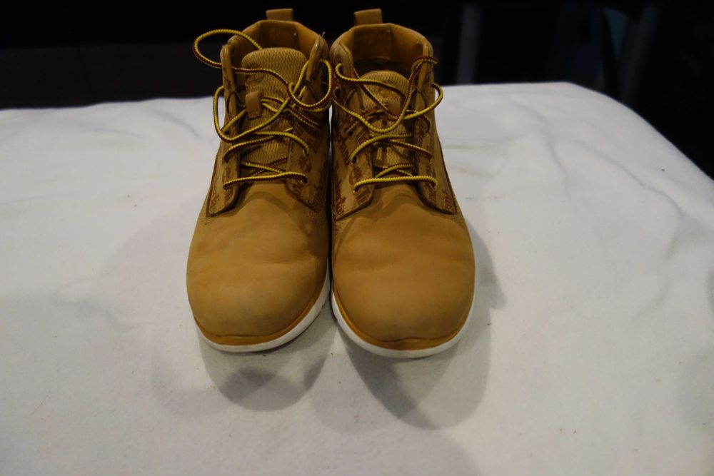 Продавам дамски обувки Timberland номер 37