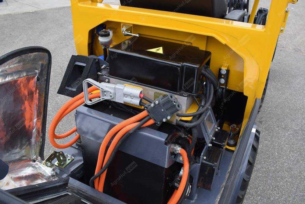 Mini Incarcatoare (max 1150 kg) / Eurotrac W11-E