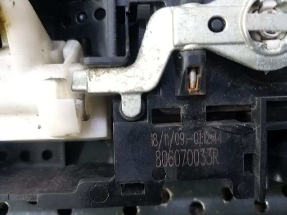 Maner usa stanga spate renault megane 3 806070033r