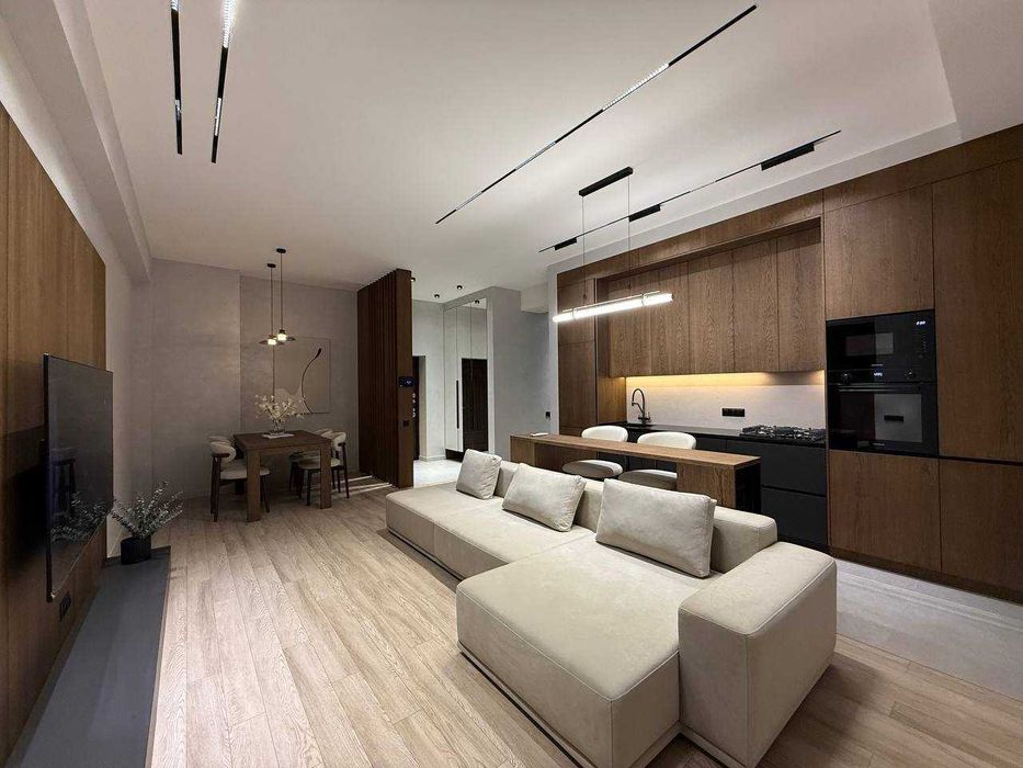 Продается 3-комнатная квартира в новостройке (Real House)