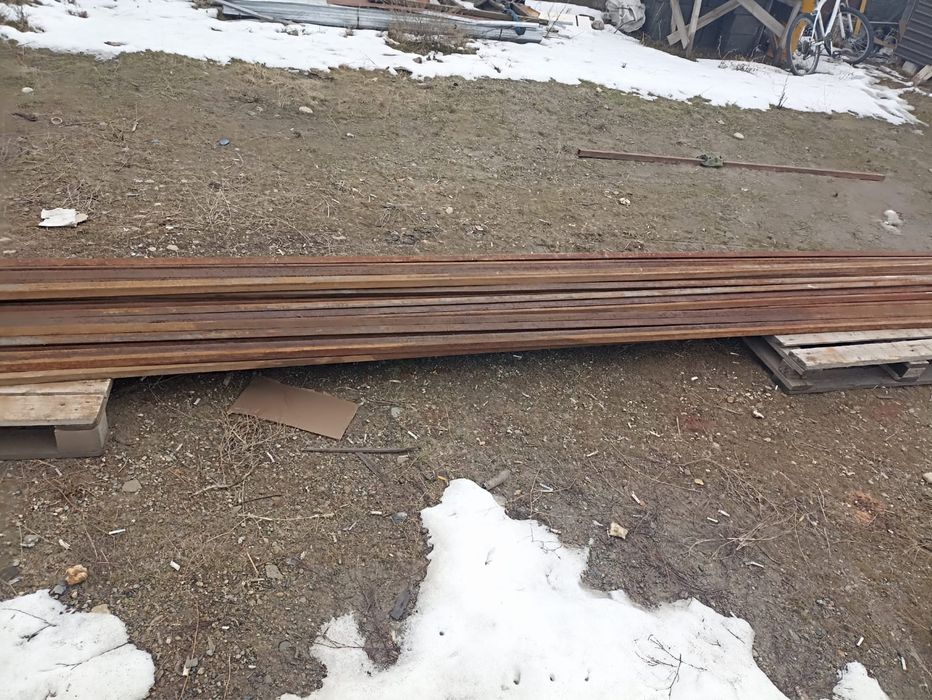 литой квадратный металл