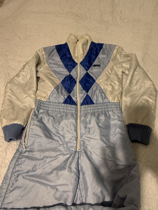 Costum ski vintage damă,stare bună