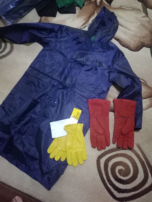 Новая спец.одежда новая.