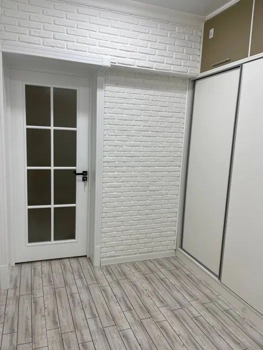 2 Комнатная Ц4, Кирпичный дом