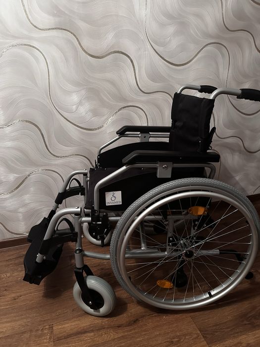 Инвалидная коляска