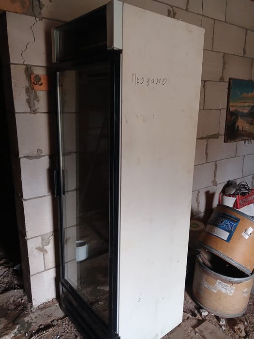 Ветринный холодильник