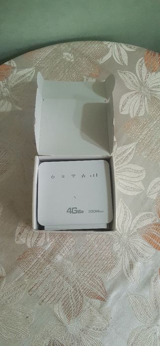 Продаётся роутер симкарточный новый