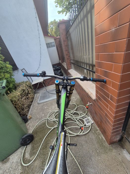 specialized demo 8
