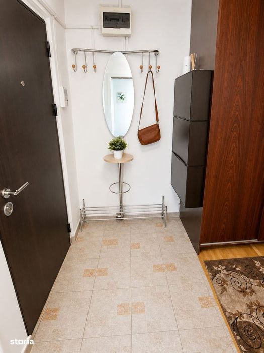 Proprietar,inchiriez ap.3 camere ,zona Lipovei,disponibil imediat