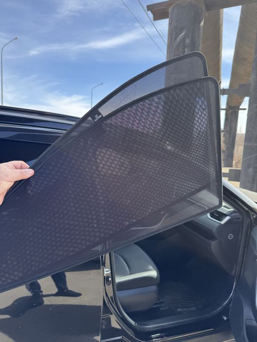 Передние шторки RAV-4!