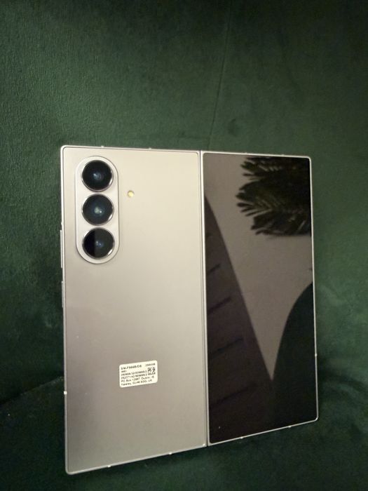 Samsung Zfold 7 ca nou 10/10 256 gb