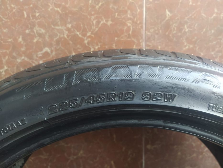 Продам шины Bridgestone R19