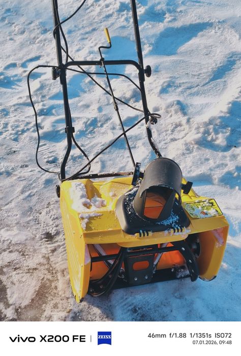 Продам снегоуборочные аппарат