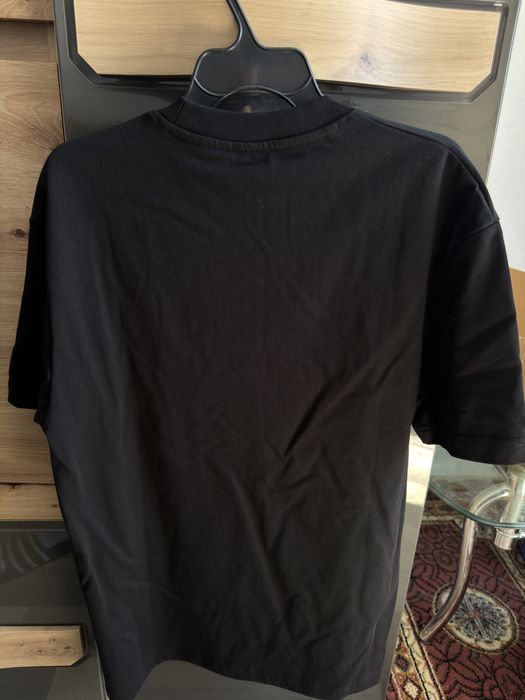 Tricou negru Burberry, bumbac 100%, logo brodat pe partea din fata, masura M, fara eticheta