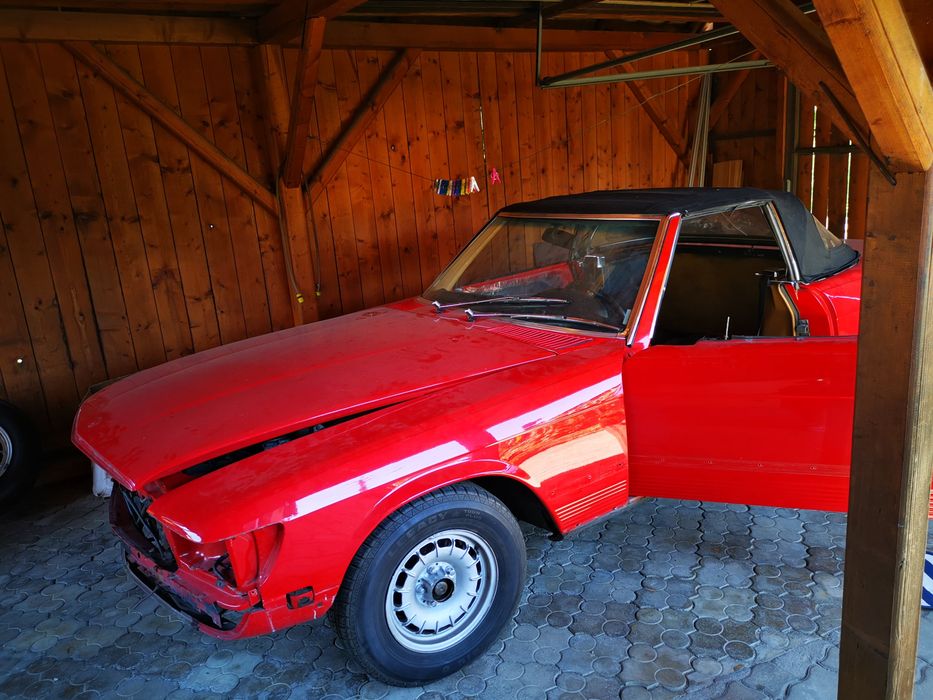 Vand Mercedes 380 SL R107 in stadiu de proiect