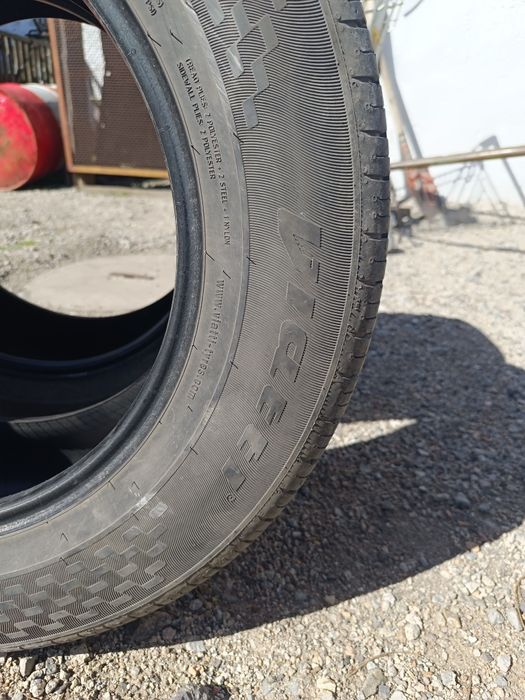 Продам шины 235/65/17