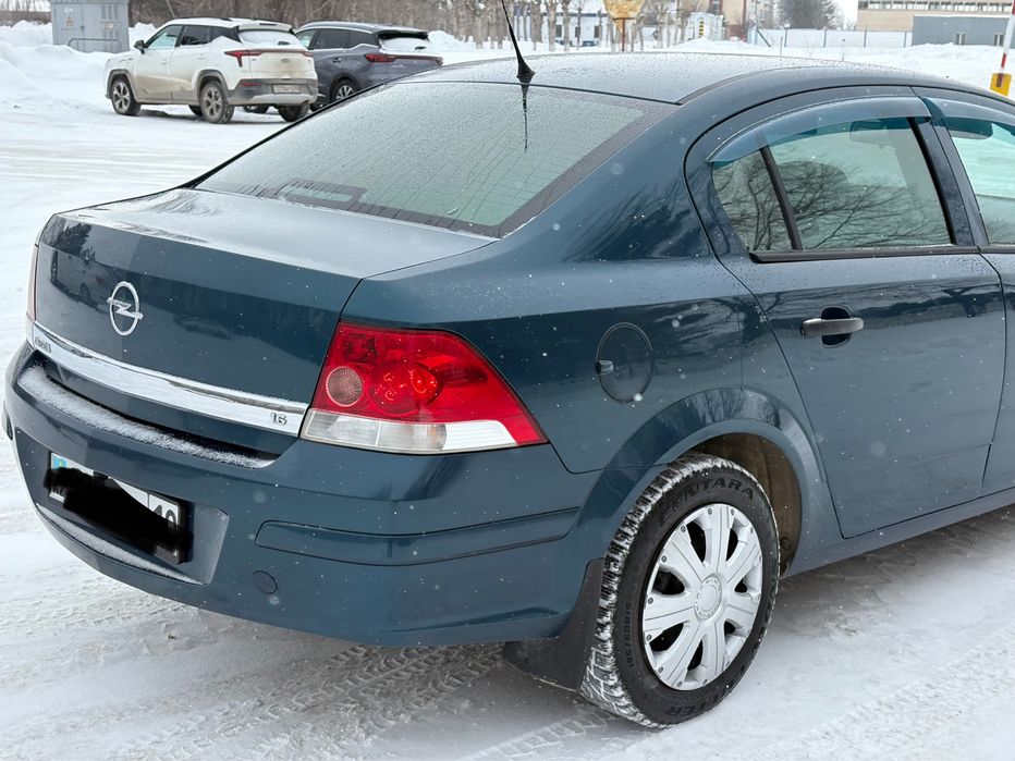 Продам Opel  Astra 2007 год