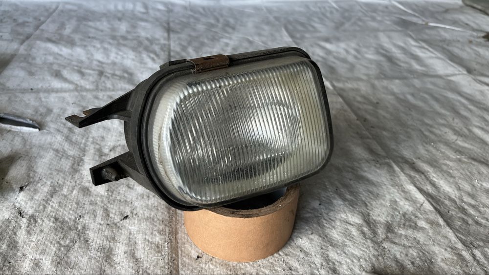 Халоген Mercedes C W203