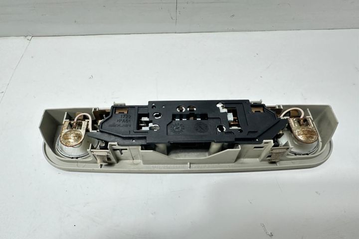 Lampa plafon spate 4L0947111B Audi Q7 4L