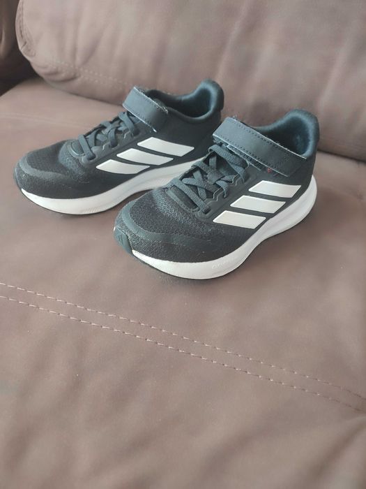 Детски маратонки Adidas , номер 32, цена 40 лв.