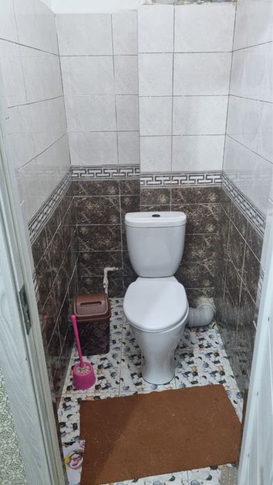 1 xonalik (2 xona qilingan) alohida alohida derazalik. 2 etaj