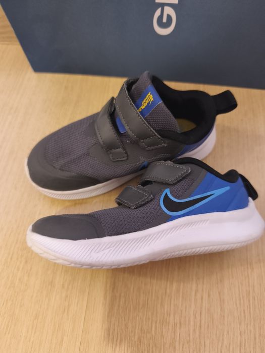 Маратонки Nike 27 номер