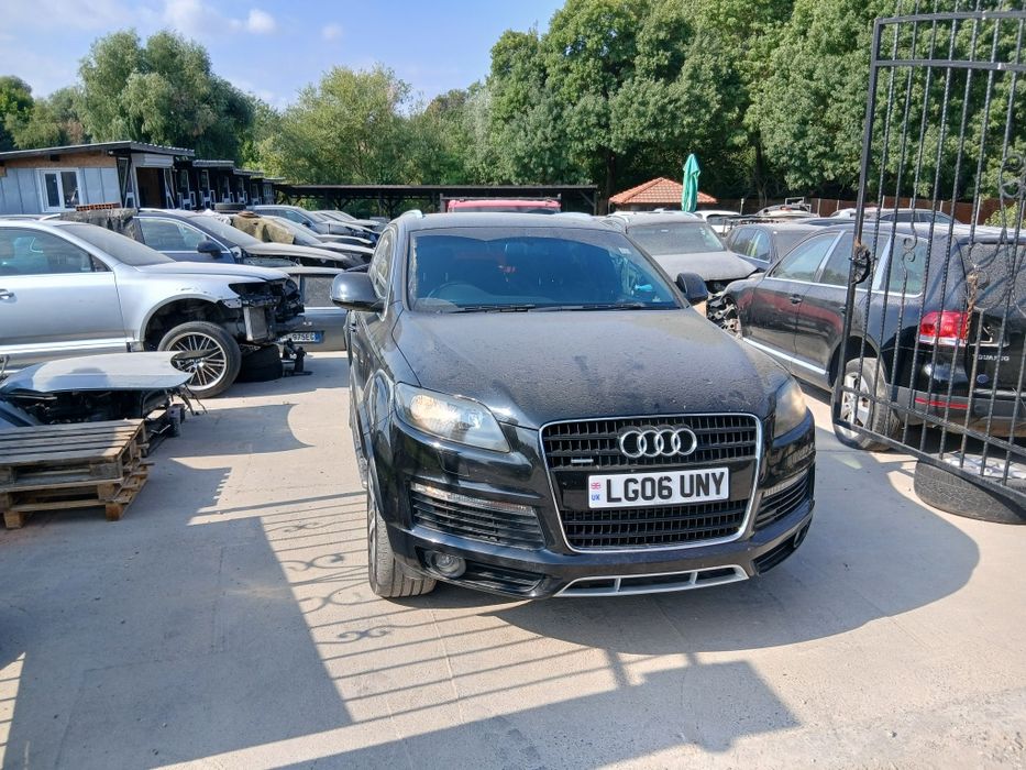 Audi Q7 3.0 TDI V6 , 2006г. BMK мотор ,225 к.с , 25 броя на части.