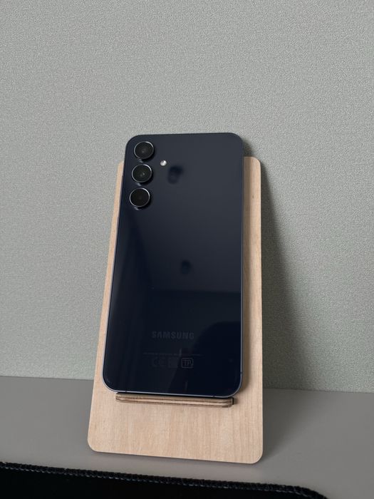 Есть доплата Samsung a55 идеал обмен