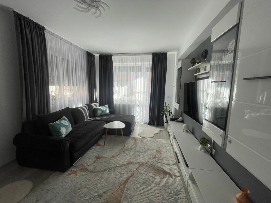 PROPRIETAR….Vand apartamen cu 2 camere in complexul Grandis