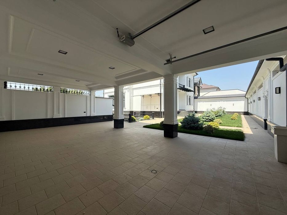 Продается Евро дом рядом с локомотив парк