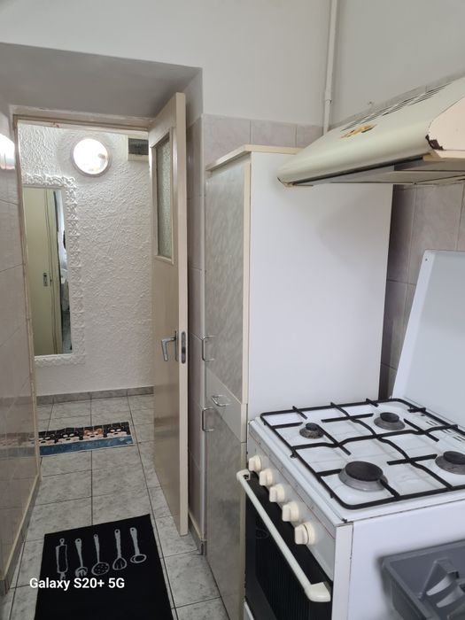 Persoană fizică,Apartament 2 camere semidecomandat