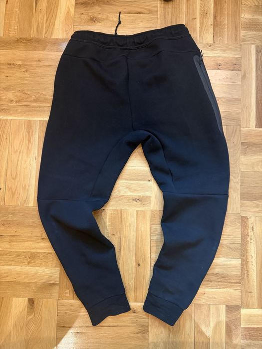 Nike Black Tech Fleece Joggers