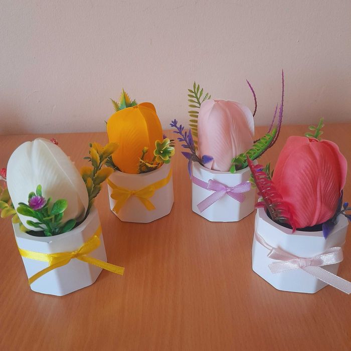 Цветя от пластичен сапун